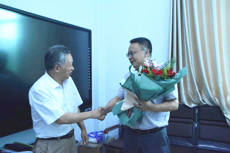 https://news.jsu.edu.cn/__local/2/D7/66/B264CB514E84CD25F2E448570F2_E2D3C2C4_142E4.jpg