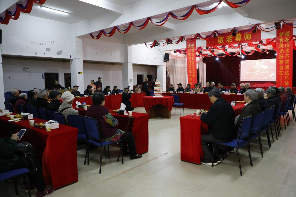 https://news.jsu.edu.cn/__local/A/FD/89/7A8427FD0369AE2587FA91783F8_63D3E7C8_15577.jpg